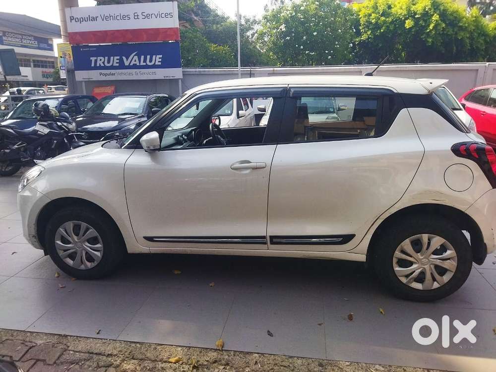 Maruti Suzuki Swift Vxi + Manual, 2022, Petrol
