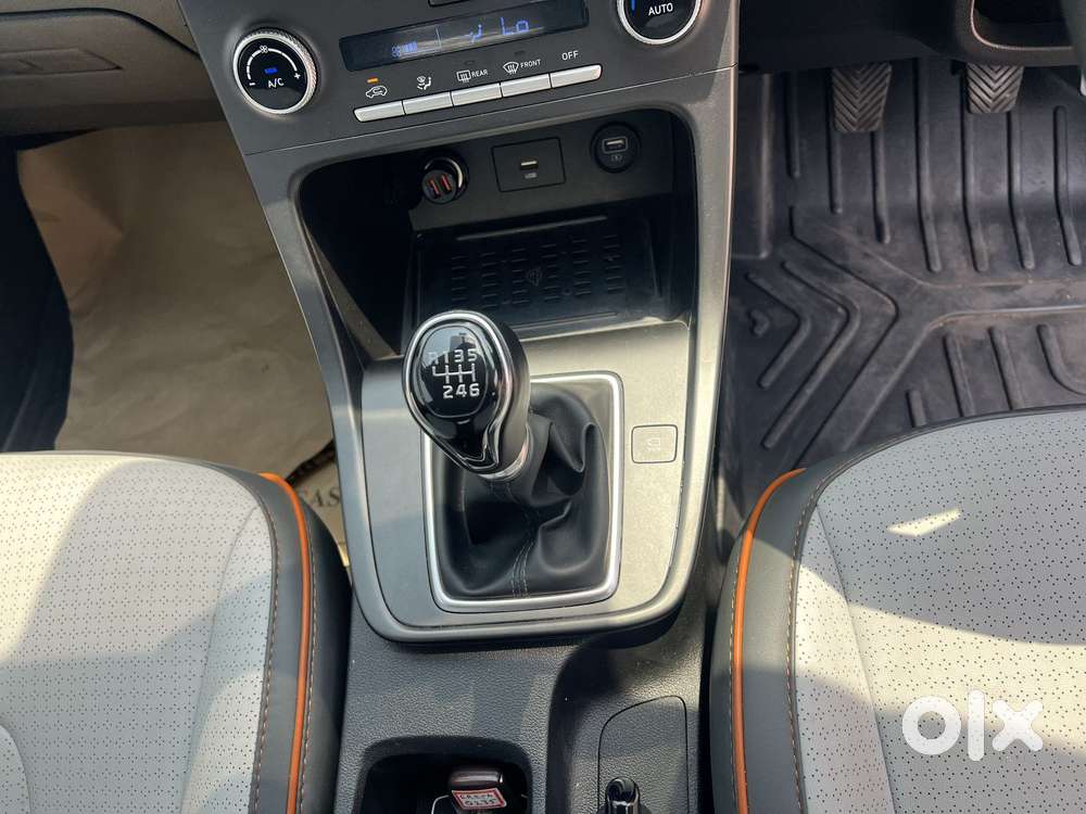 Hyundai Creta Sx Mt, 2023, Petrol