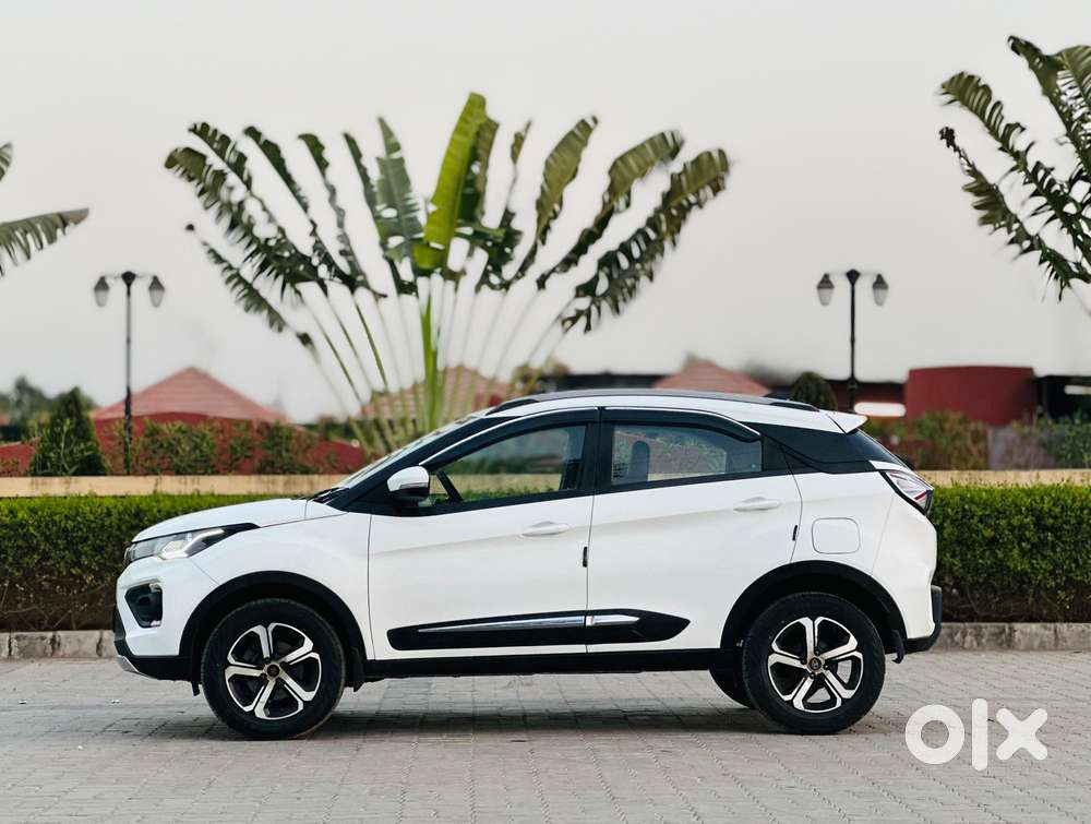 Tata Nexon Xz Plus (hs), 2023, Diesel