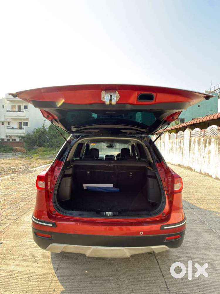 Maruti Suzuki Brezza Zdi+ Dual Tone, 2018, Diesel
