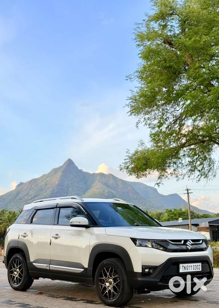 Maruti Suzuki Brezza 1.5 Vxi Smart Hybrid, 2023, Petrol