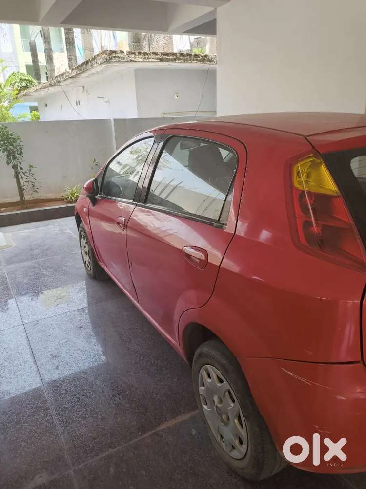 Fiat Punto 2010 Diesel 90000 Km Driven