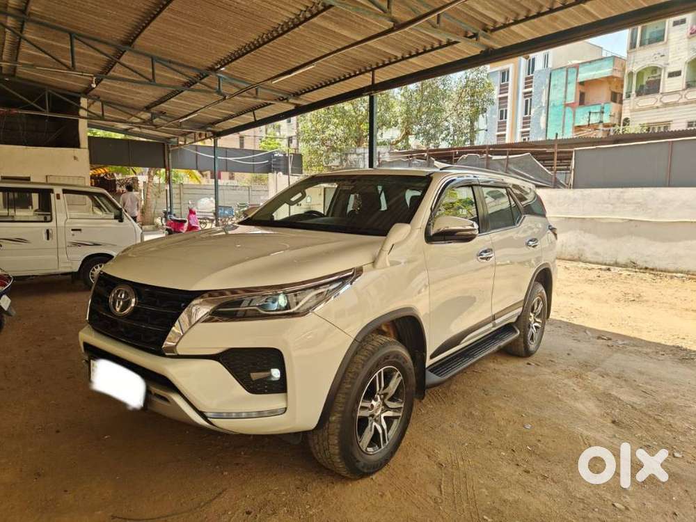 Toyota Fortuner 4x2 Mt 2.8 Diesel, 2024