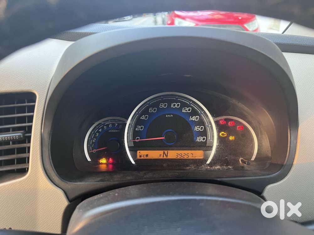 Maruti Suzuki Wagon R 1.0 2015-2019 Vxi (o) Amt, 2017, Petrol
