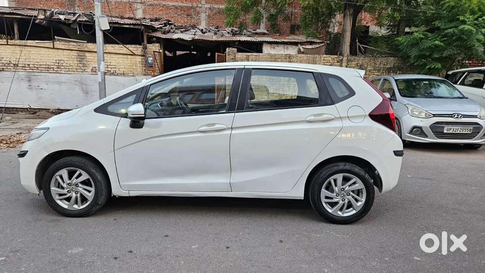 Honda Jazz V Cvt, 2017, Petrol