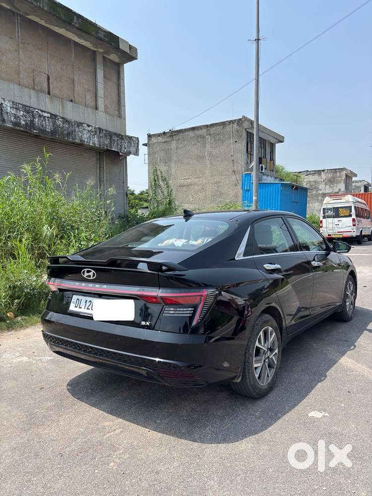 Hyundai Verna Sx 2025