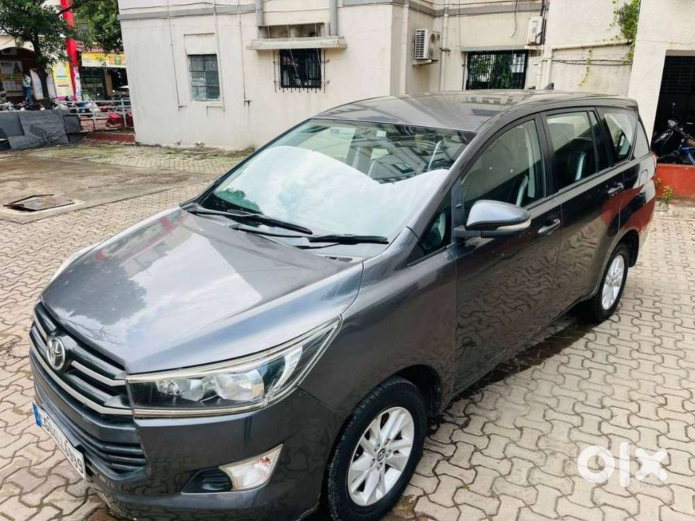 Toyota Innova Crysta 2.4 G Mt 8s, 2016, Diesel