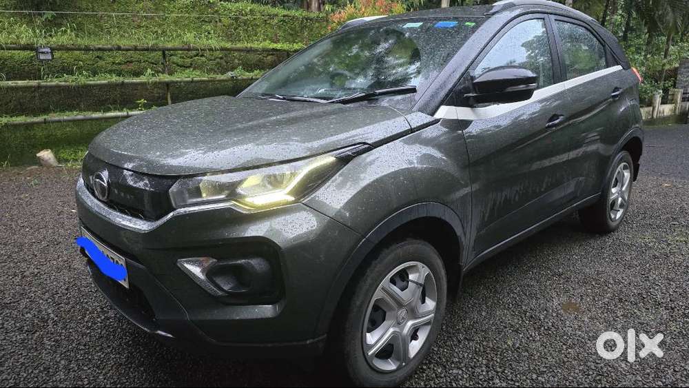 Nexon Auto Matic Less Km 27 K