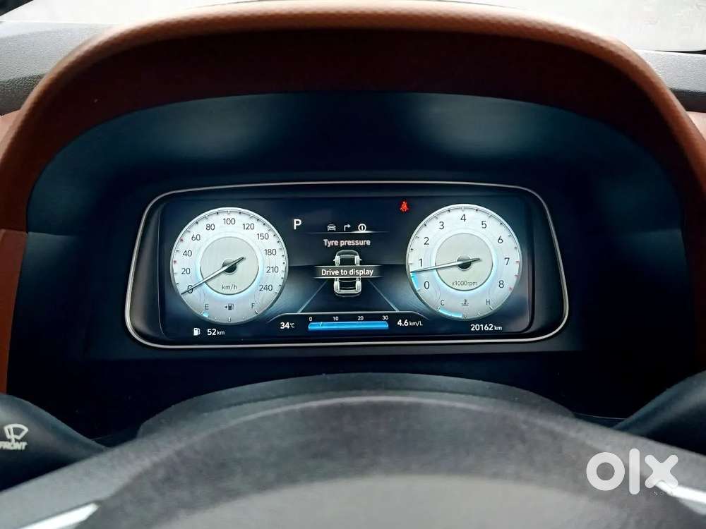 Hyundai Alcazar 2.0 Signature (o) Petrol At 6 Str, 2022, Petrol