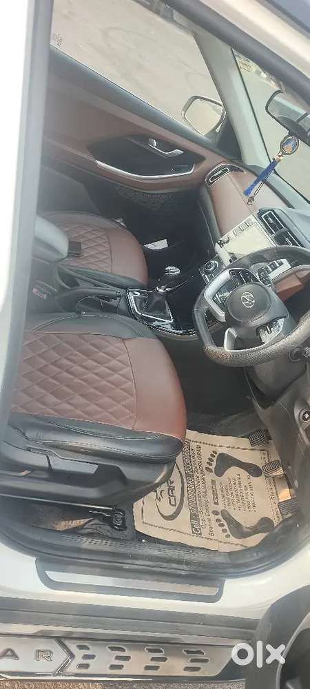 Hyundai Alcazar 2022 Diesel Well Maintained Showroom Track
