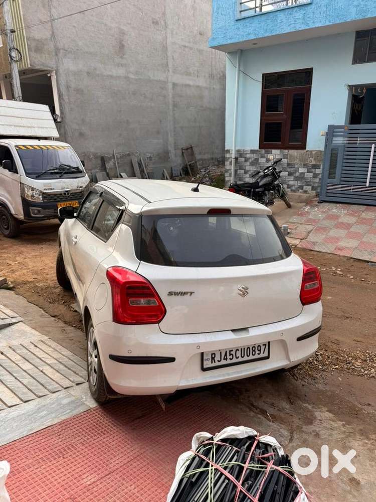 Maruti Suzuki Swift 2023 Petrol Well Maintained