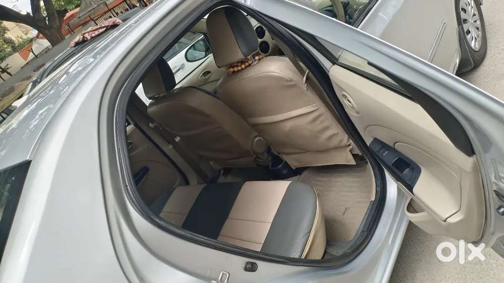 All Services Showroom Maintenance,very Good Condition,all Documents Ru