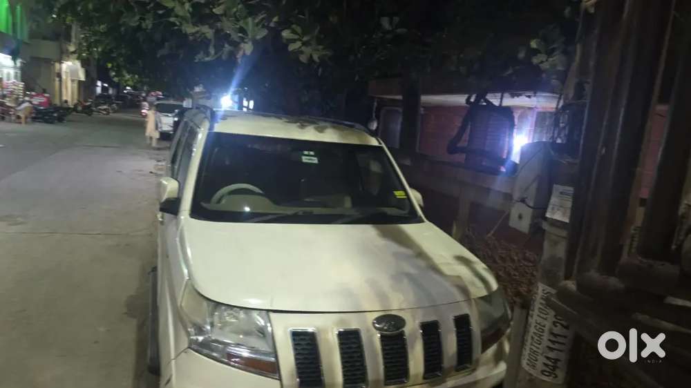 Mahindra Tuv 300 2016