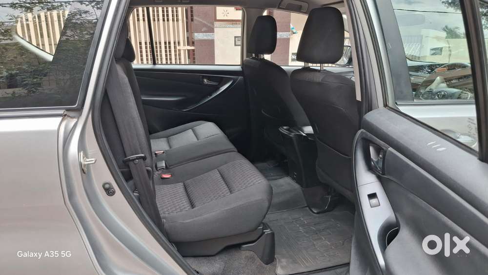 Toyota Innova Crysta 2.4 Gx Mt 8s, 2016, Diesel