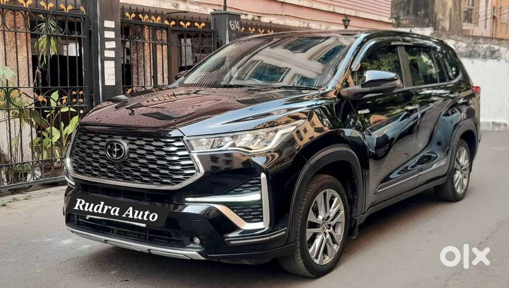 Toyota Innova Hycross 2.0 Zx Hybrid 7 Str, 2023, Petrol