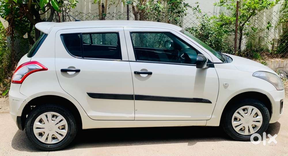 Maruti Swift 1.2 Lxi 2016
