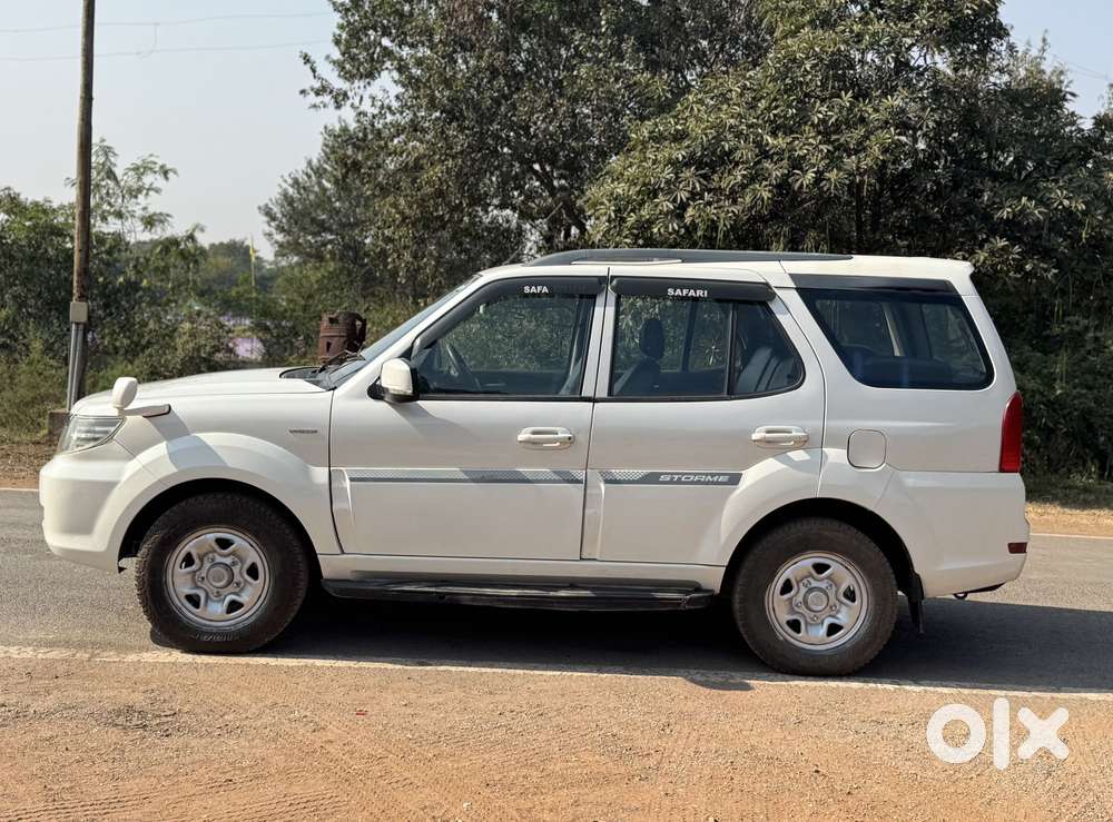 Tata Safari Storme [2015-2019] 2.2 Ex 4x2, 2017, Diesel