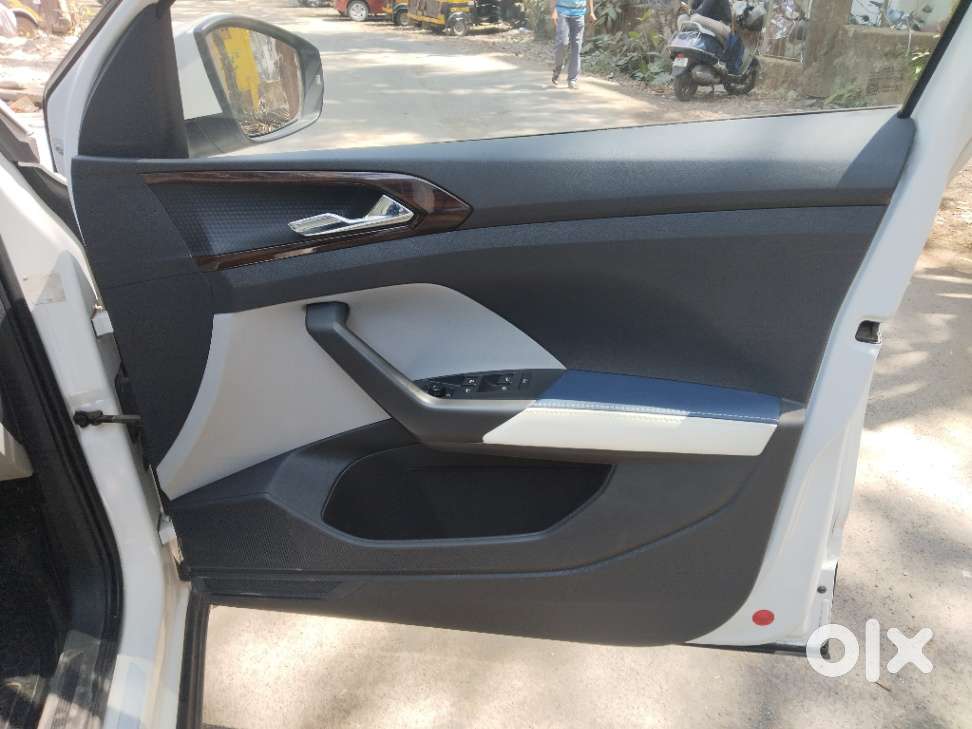 Skoda Kushaq 1.0 Tsi Style At, 2022, Petrol