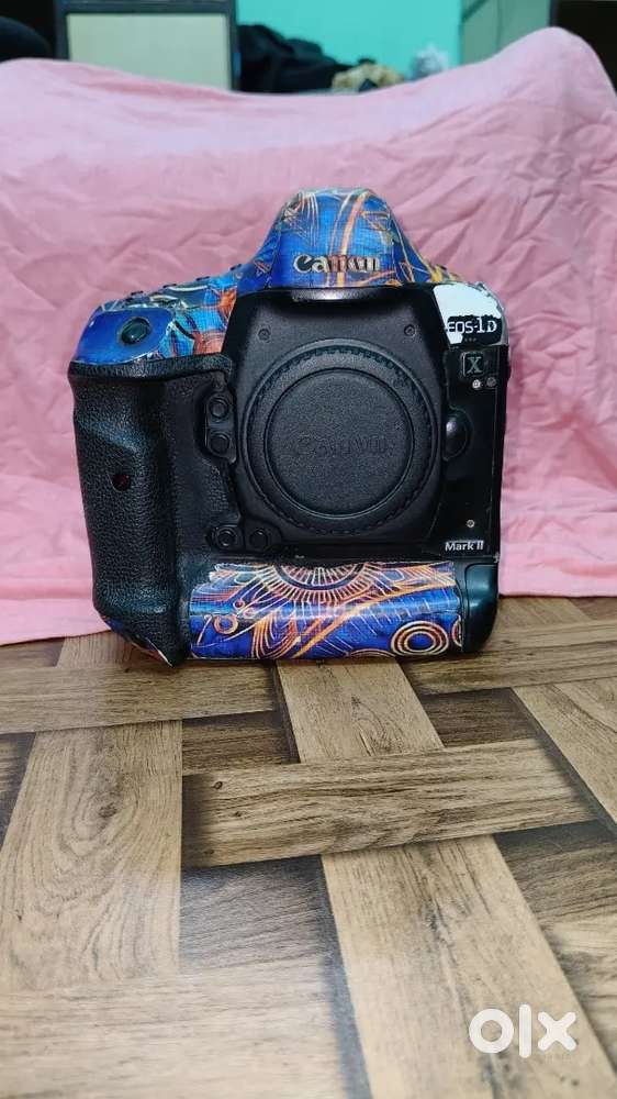 Canon camera & lens