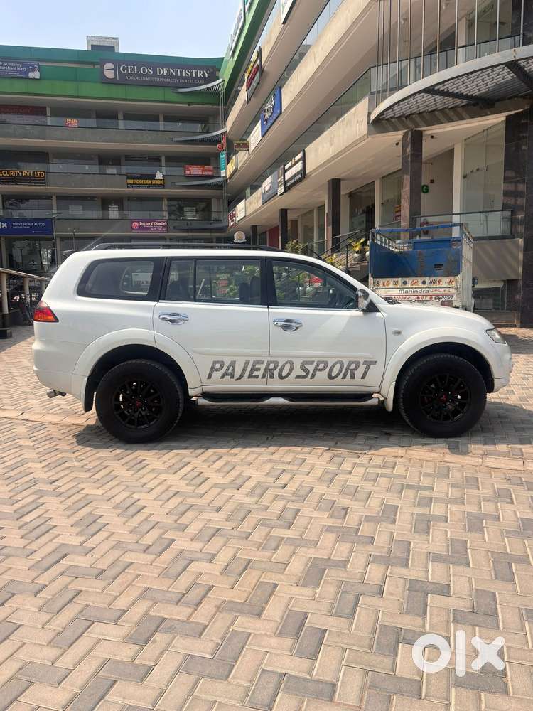 Mitsubishi Pajero Sport 2.5 Manual, 2012, Diesel