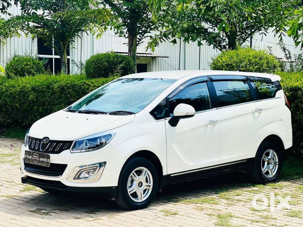 Mahindra Marazzo M6, 2018, Diesel