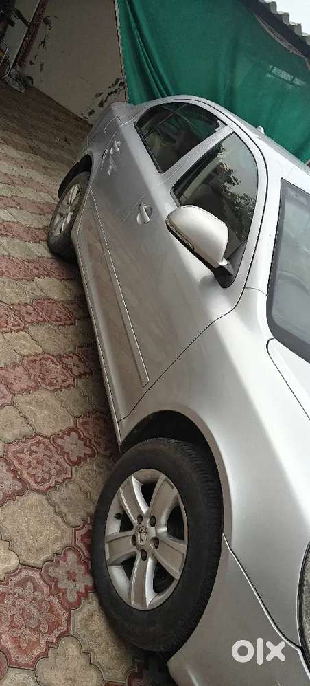 Skoda Laura Elegance 2012