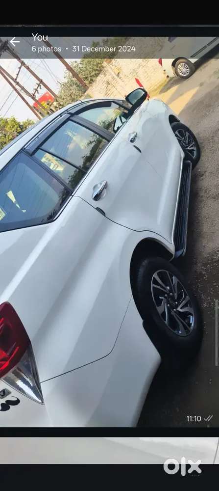 Toyota Innova Crysta 2.4 Diesel 2024