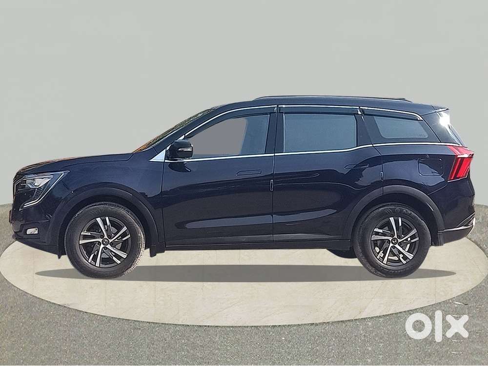 Mahindra Xuv700 2.0 Ax 5 Petrol At Str, 2022, Petrol