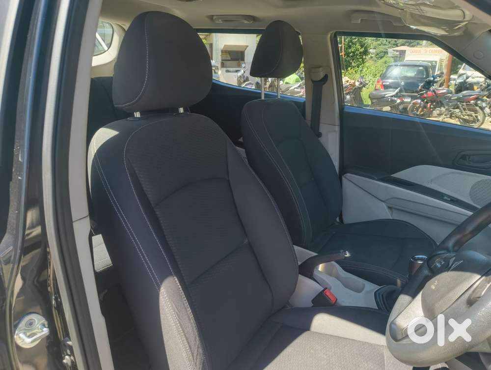 Mahindra Xuv300 W6, 2023, Petrol