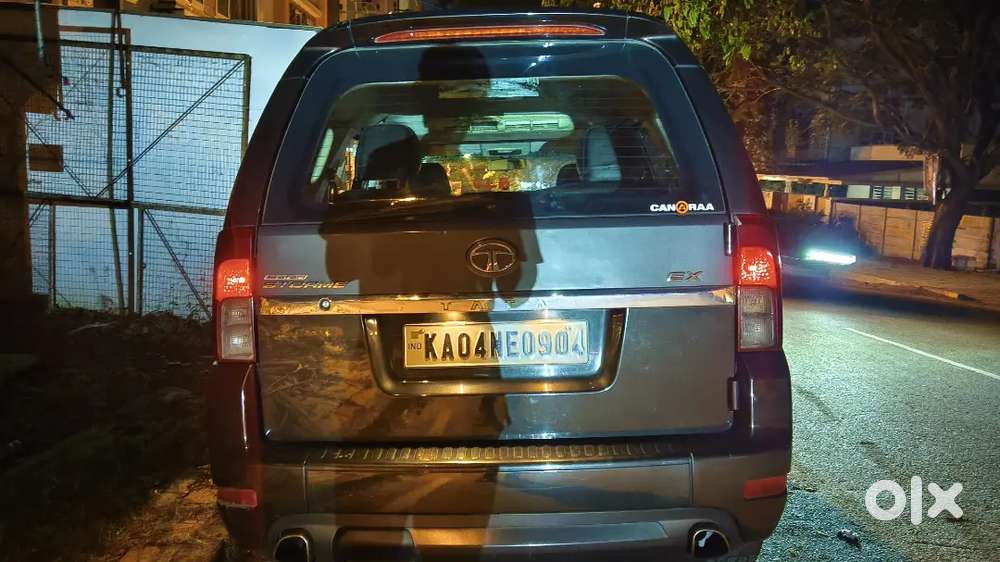 Tata Safari Storme 2013