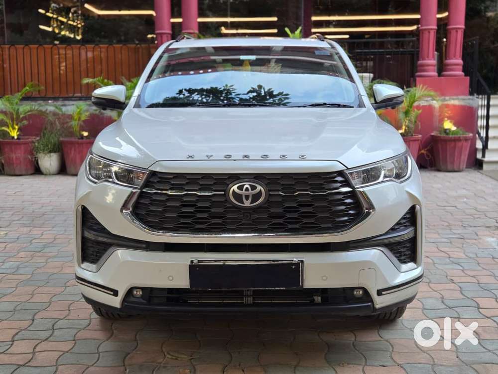 Toyota Innova Hycross 2.0 Vx (o) Hybrid 7 Str, 2024, Petrol