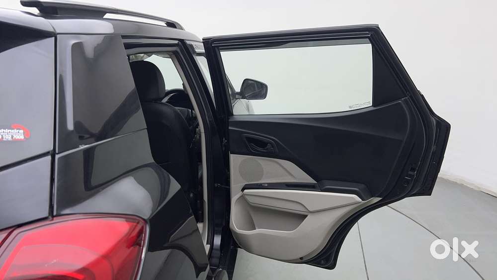 Mahindra Xuv300 W6, 2022, Petrol