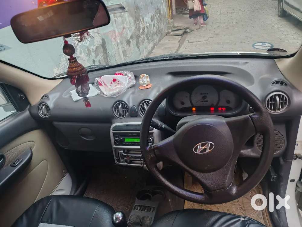 Good Condition Santro Xing Cng On Paper