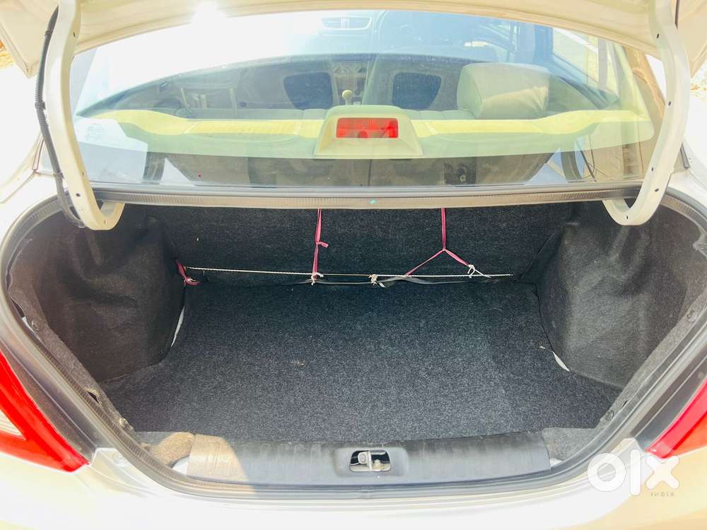 Maruti Suzuki Dzire 1.2 Vxi, 2013, Petrol