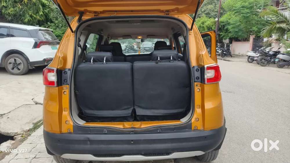 Renault Triber Rxz, 2019, Petrol