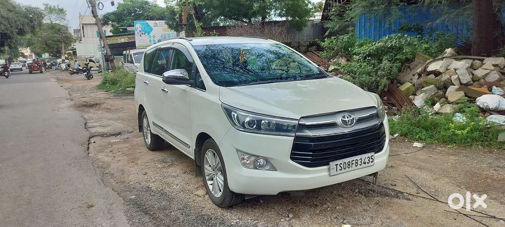 Toyota Innova Crysta 2016 Diesel 150000 Km Driven