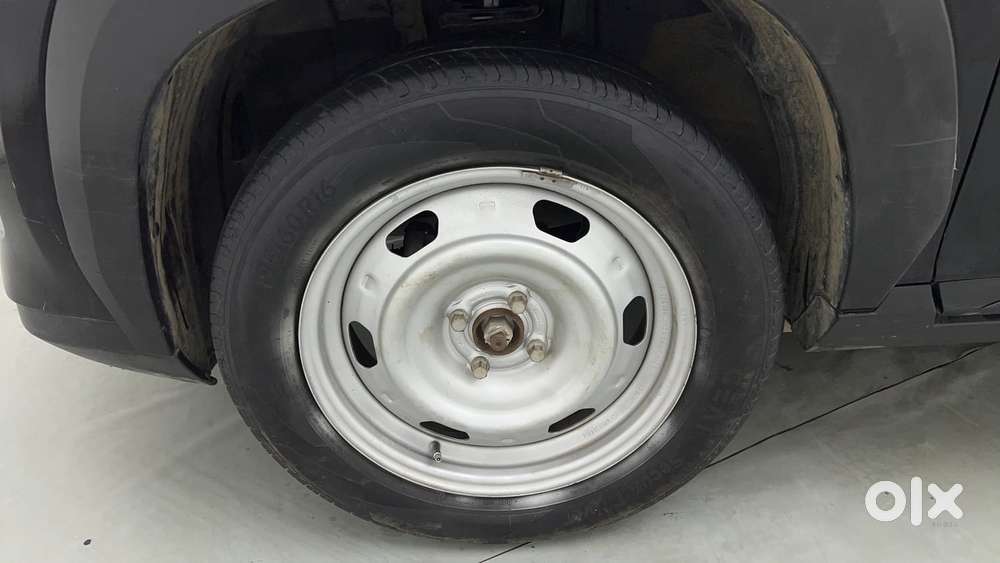 Nissan Magnite 1.0 Xe, 2024, Petrol