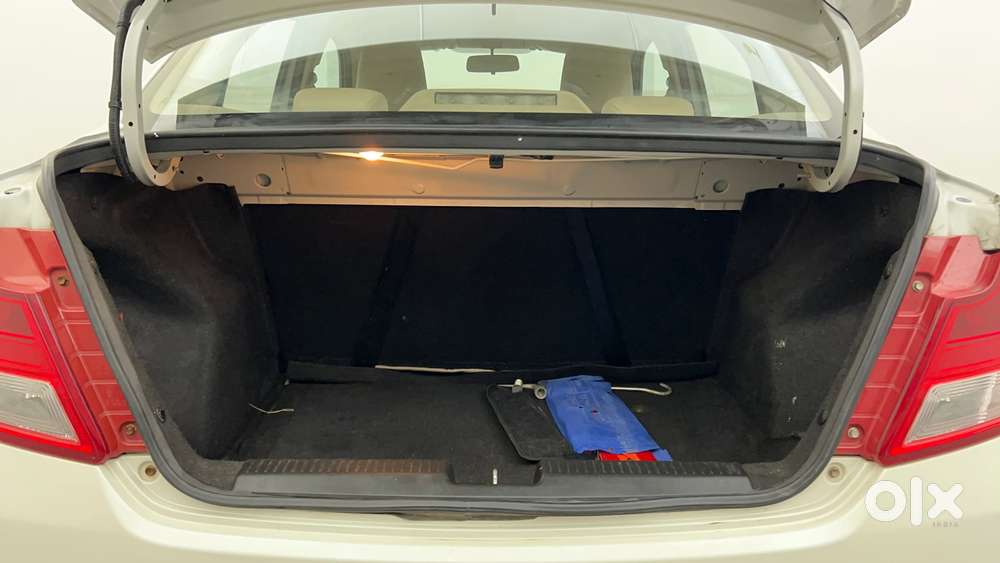 Maruti Suzuki Dzire 1.2 Vxi Amt, 2018, Petrol