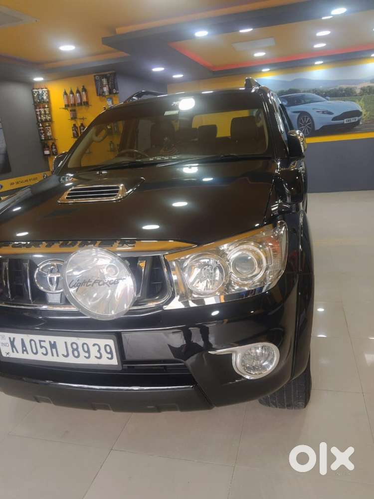 Toyota Fortuner Diesel 2011