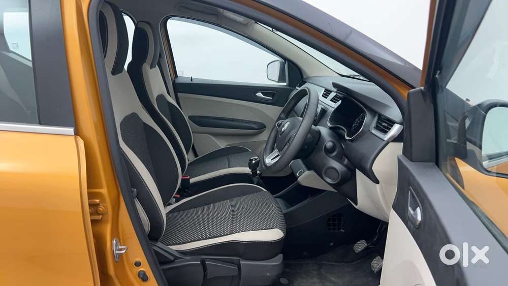 Renault Triber 1.0 Rxz Dual Tone, 2022, Petrol