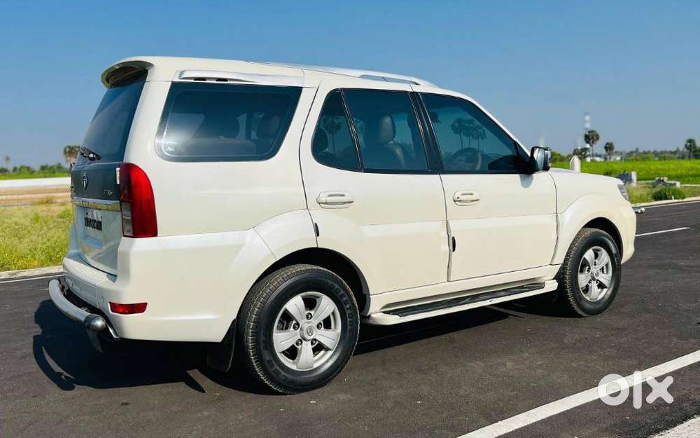 Tata Safari Storme 2012-2015 Explorer Edition, 2013, Diesel