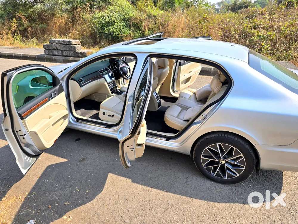 Skoda Superb 2015 Mint Condition