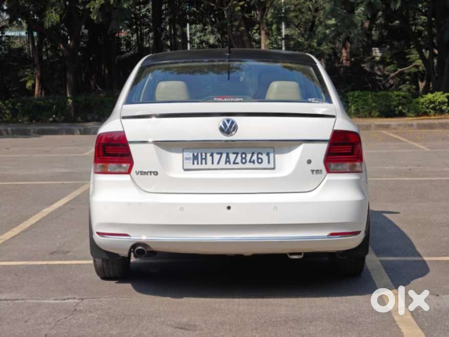 Volkswagen Vento 1.2 Highline Plus At 16 Alloy, 2016, Petrol
