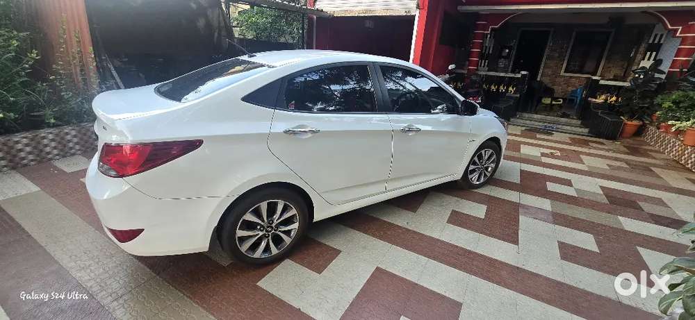 Hyundai Fluidic Verna 2015 Petrol 42000 Km Driven