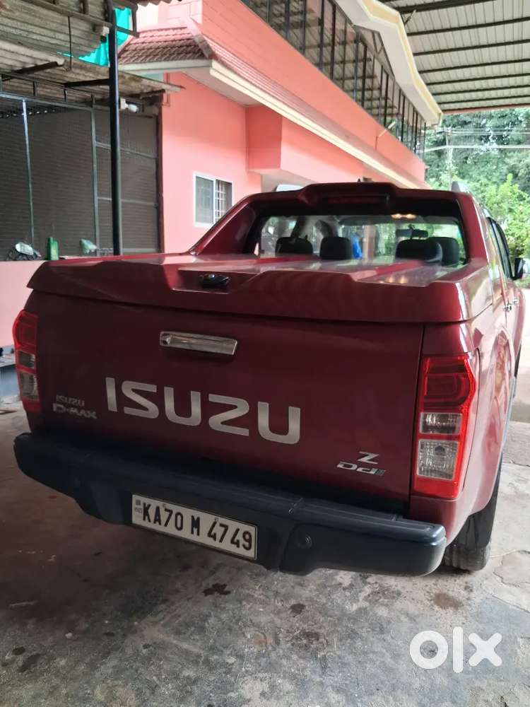 Isuzu V-cross Z 2023