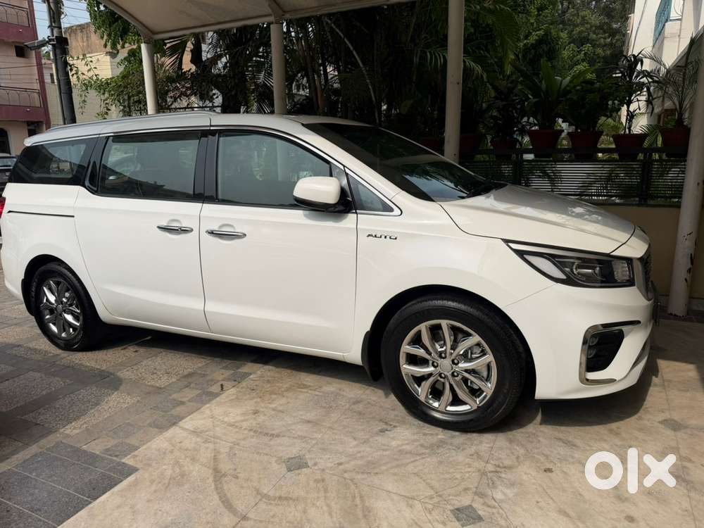 Kia Carnival Limousine 2021