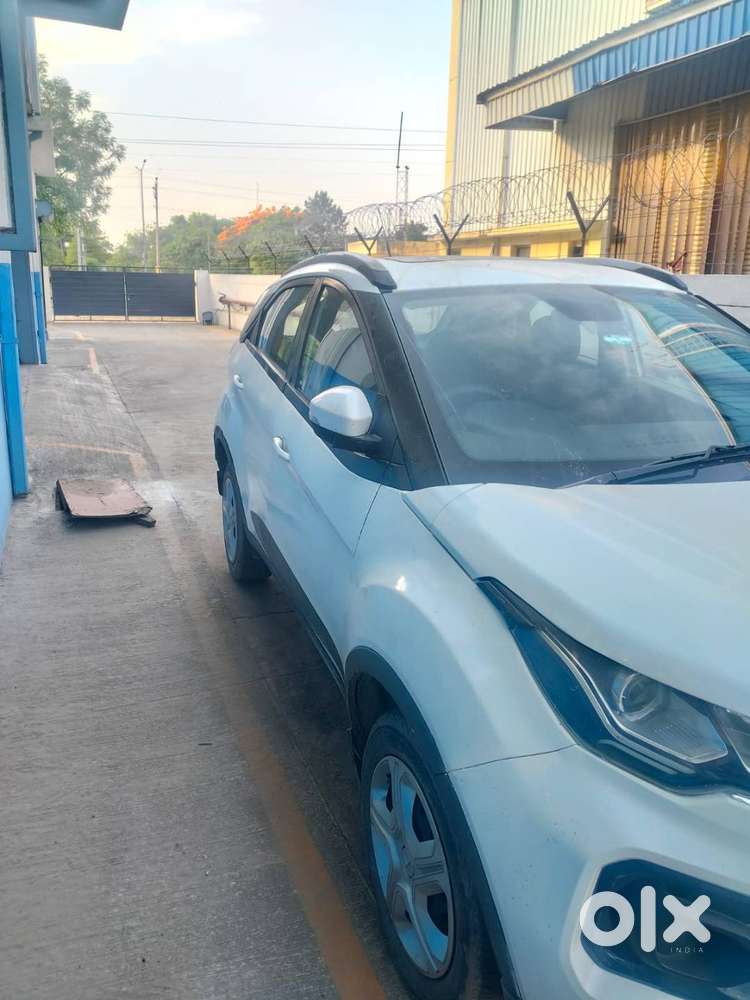 Manual Transmission Nexon With Sunroof