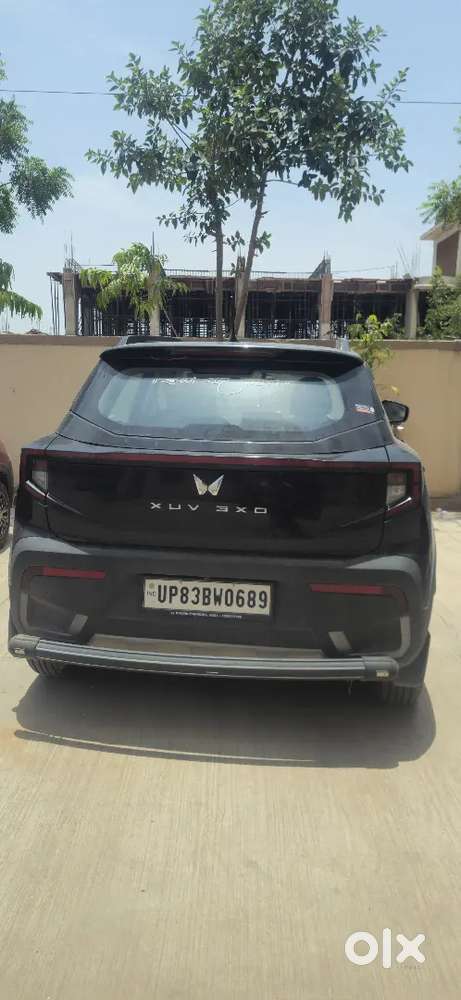 Mahindra Xuv 3xo 2025 Diesel Well Maintained