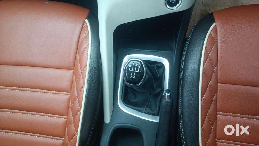 Nissan Magnite 1.0 Xv, 2022, Petrol