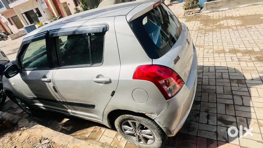 Swift Cng + Petrol 2006